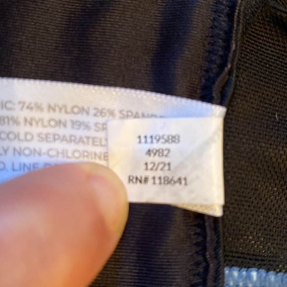 LIVI High-Impact Underwire Wicking Sport Bra - 44DDD - Picture 7 of 8